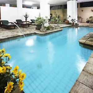 ** Hotel Ratna Indonesia